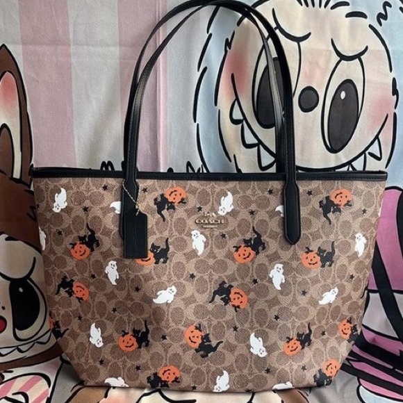 Coach Shoes - NWT Coach City Tote In Signature Canvas With Halloween New